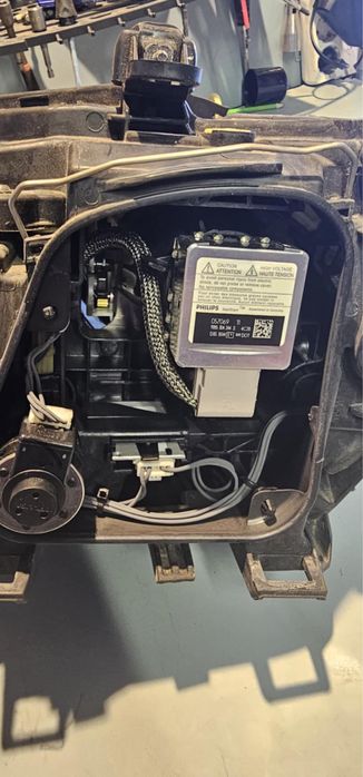 Десен фар AUDI Q5