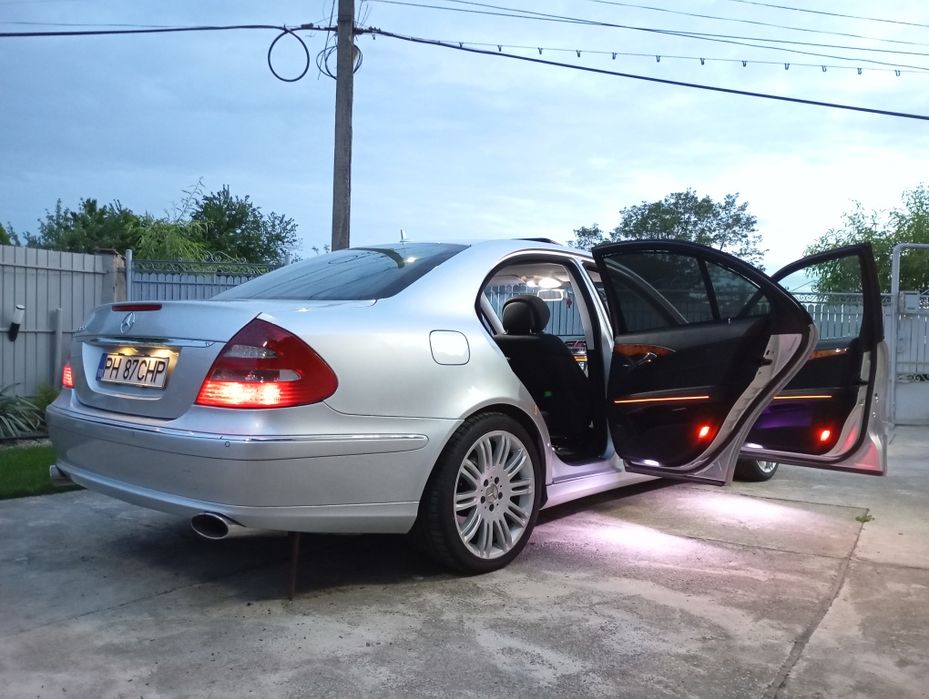 Vând Mercedes W211 2.2cdi