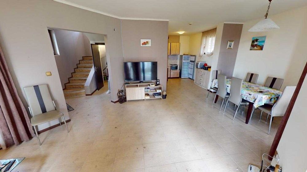 Продава се Къща в с. Кошарица, Област Бургас - 143 кв.м за 945 €/кв.м - Снимка #2