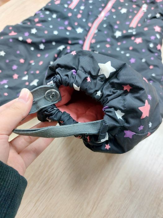 Продам комбинезон для девочки