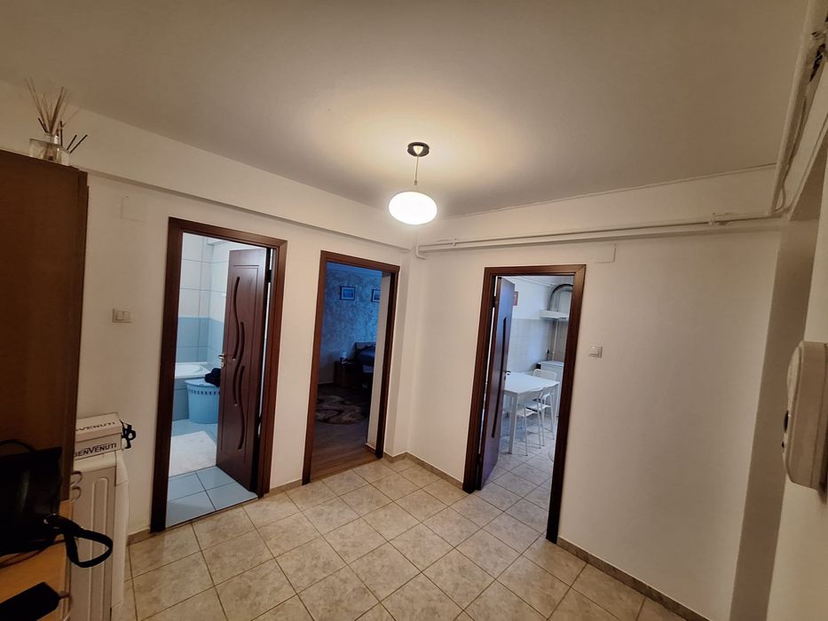 Apartament de inchiriat, 2 camere decomandate