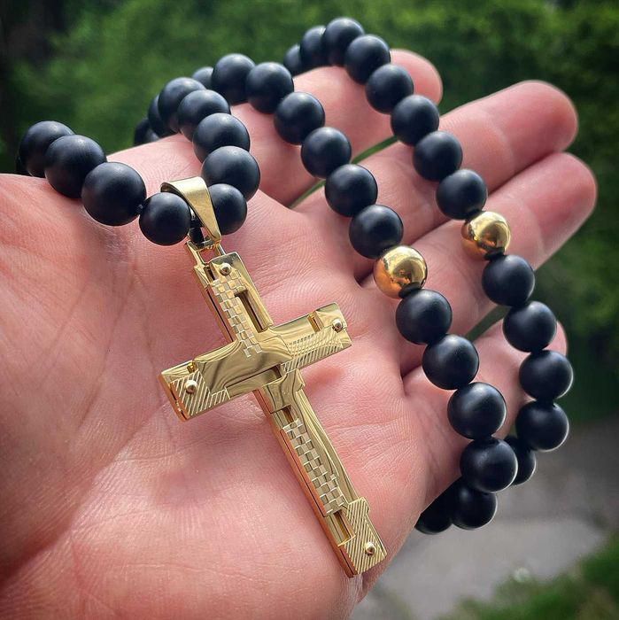 Мъжка Броеница със Стоманен Кръст