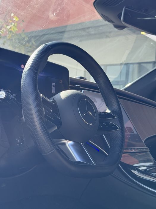 Mercedes benz eqe500/ 19.000km probeg