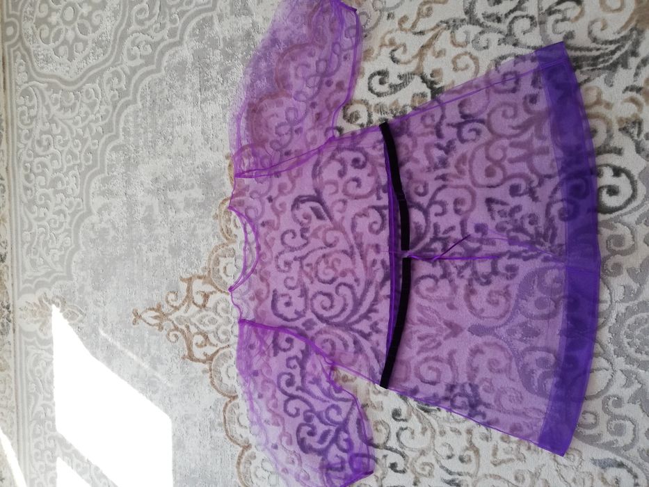 Платье с накидкой