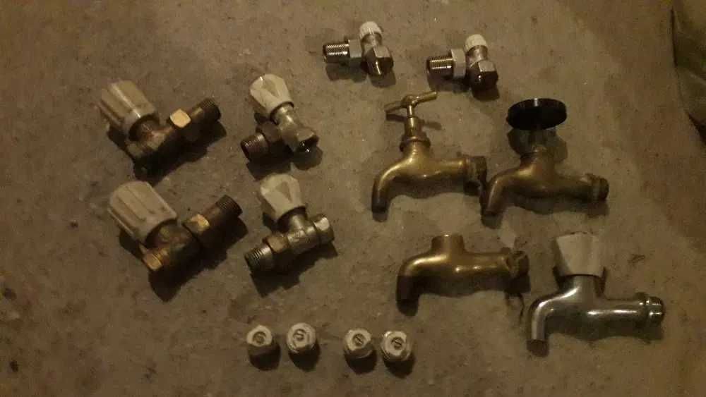 Кранове за водопровод цена за всичко -45 лв.