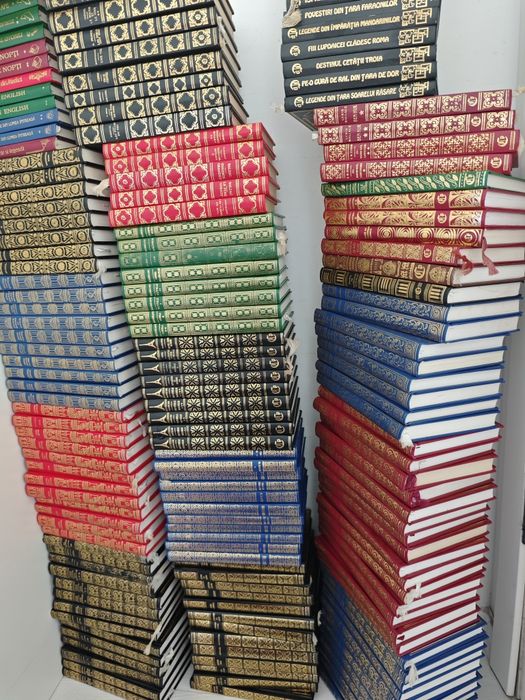 Colecție Prietenii Cartii, 230 vol, Cartonate, LUX
