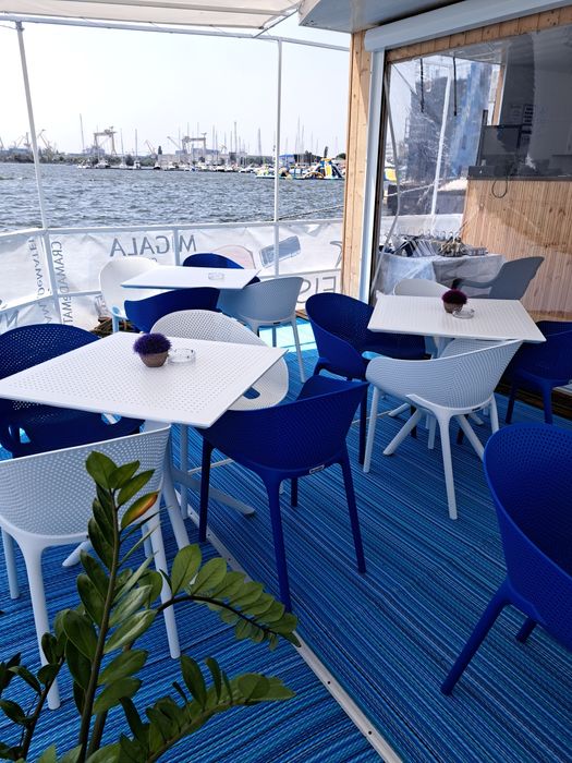 Restaurant ponton port turistic Mangalia