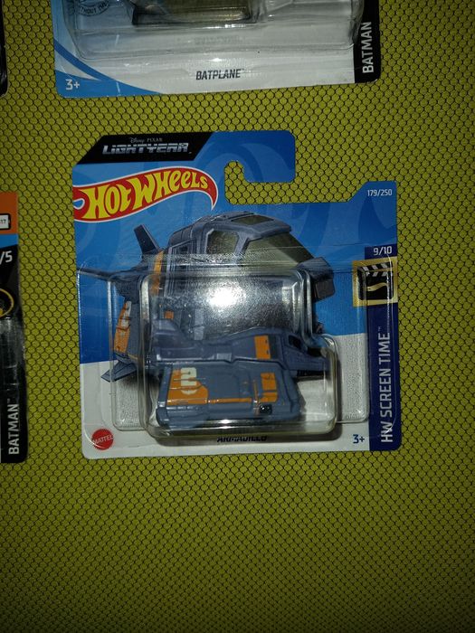 Hot Wheels Batman и Disney Pixar