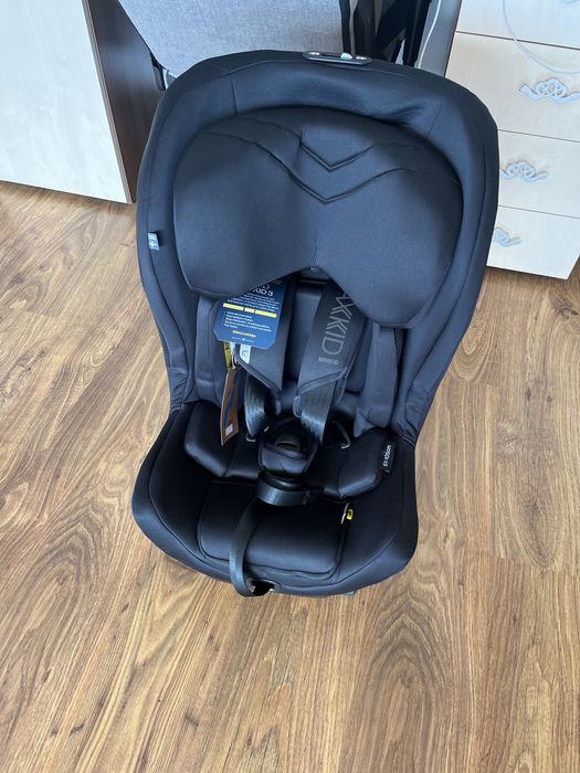 Axkid minikid 3 / Ca si nou / Va astept la vizionare