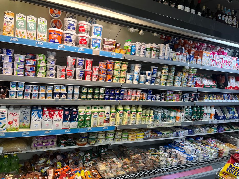 Vitrine lactate și congelate