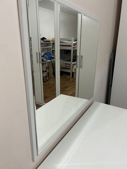 Продам спальний гарнитур