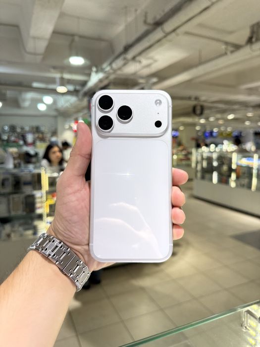 Продаю Iphone 17 Pro Max