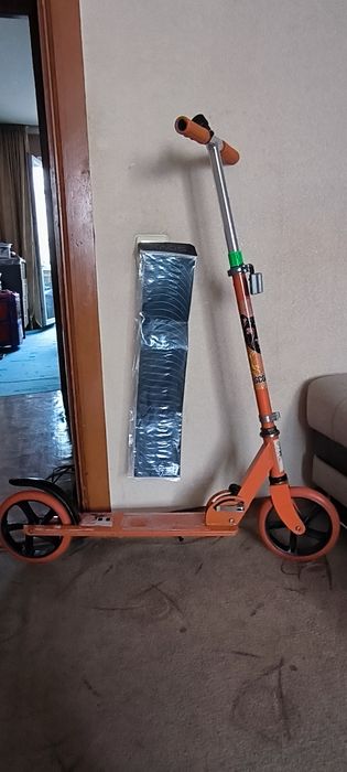 Самокат железный