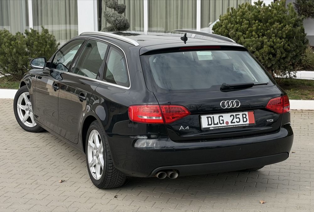 Audi A4 2010 2.0 TDI 143cp Euro 5 Bi-Xenon/Led/Navi/Top