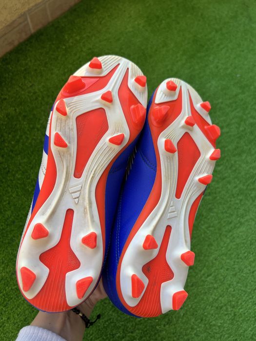 Продавам бутонки adidas predator