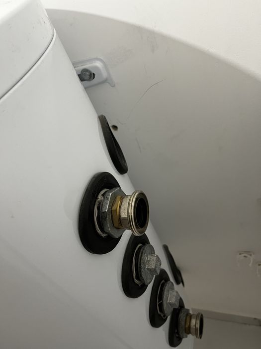 Puffer 90 litri  8 iesiri pentru pompa de caldura