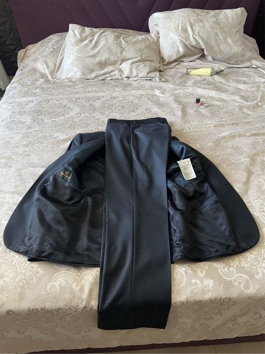 Продам костюм