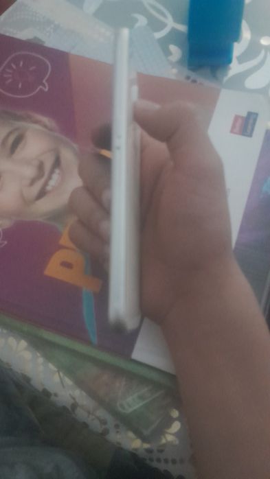 Samsung. S 6 sotiladi