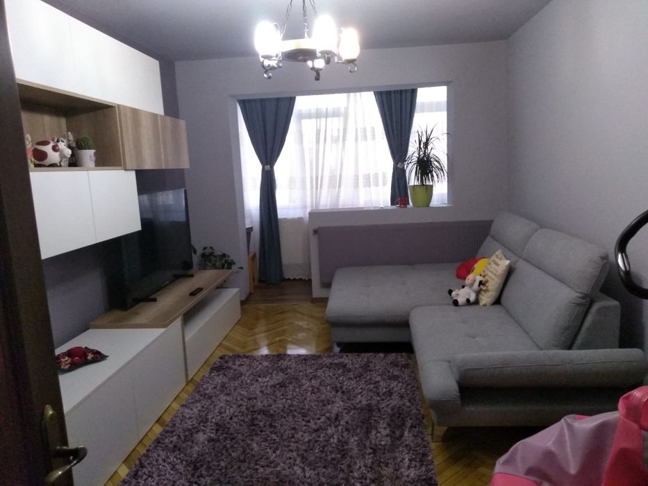 Apartament 3 camere Mircea cel Bătrân