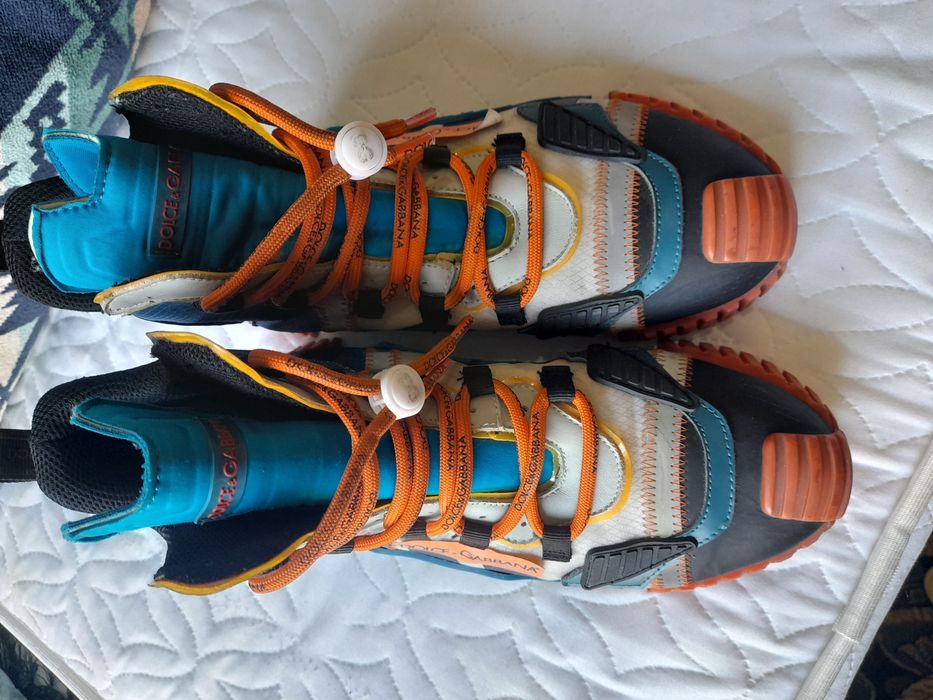 Женская обувь. 2 вида