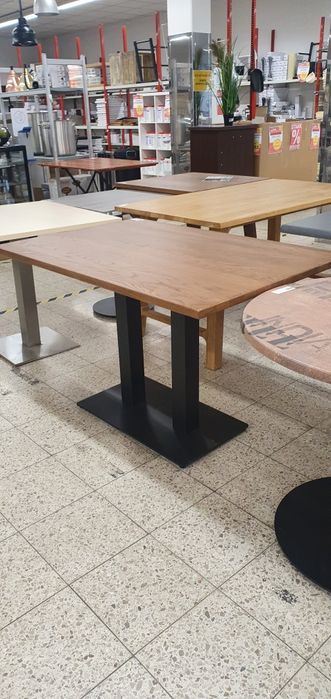 Masă/Messe  bistro cu picior metalic