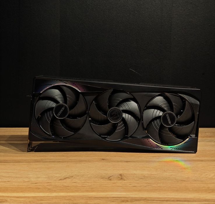 RTX 5090 32g новый