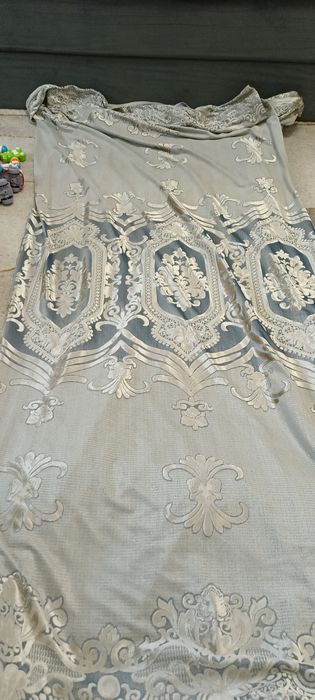 Шторы плотный и тяжёлый