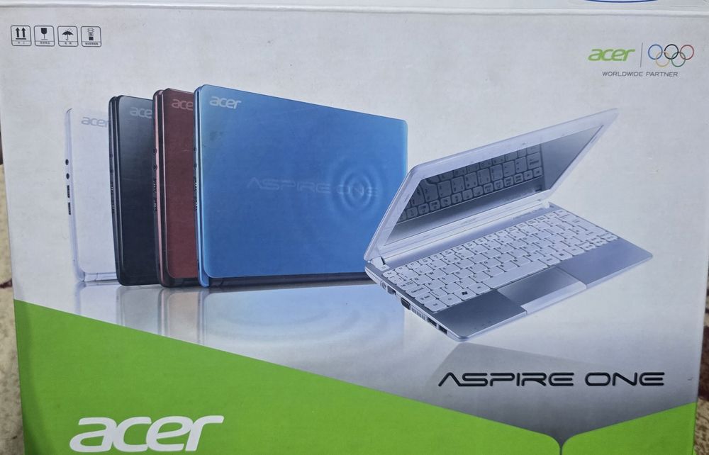 Acer one mini notebook