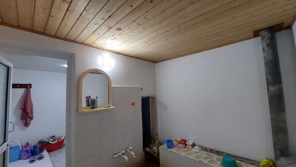 Uy sotiladi. Jizzax shaxar O'ratepalik maxallasi