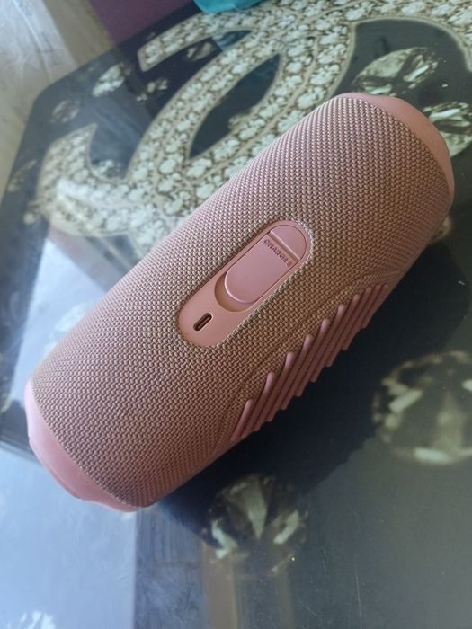 Boxa portabila JBL Charge 5, Bluetooth, Pro Sound, IP67, PartyBoost, Powerbank, Roz
