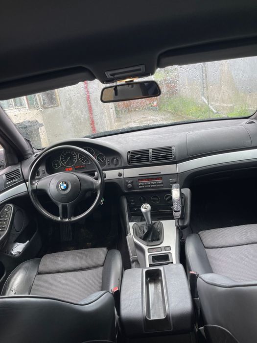 Vand bmw 525i e 39.  6 in linie ,urgent !