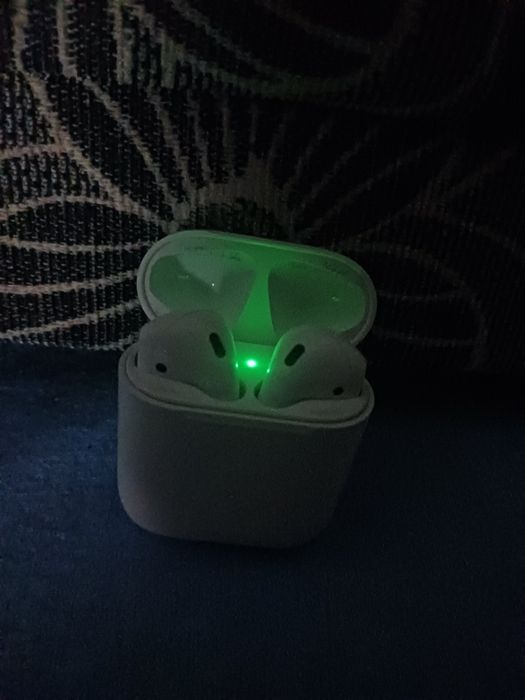 Casti AirPods 2+Cablu incarcare lightning
