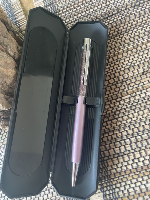 Химикалки на Svarovski