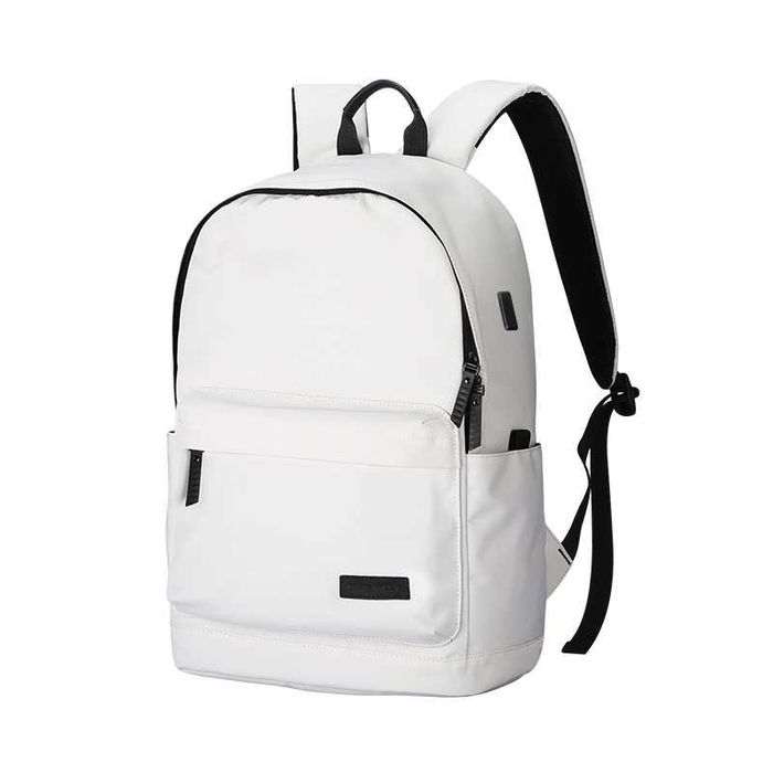 MR3606 Ryukzak

Brend: MARK RYDEN