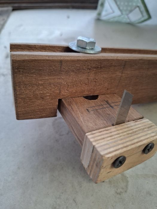 Продается приспособления для нарезки кожанных полос на ремни