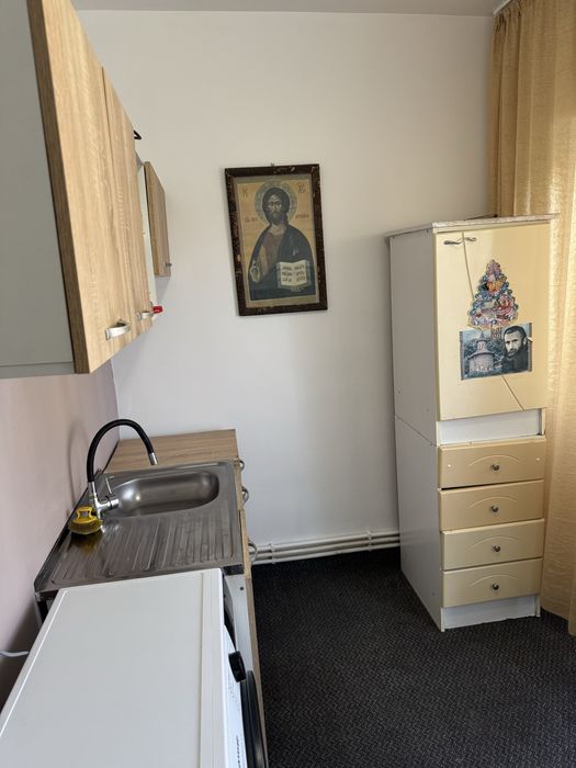 Inchiriez 1 cam, et.2, Piata Centrala, CT, 1200 lei