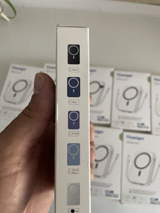 Vand bateri externe pentru iphone