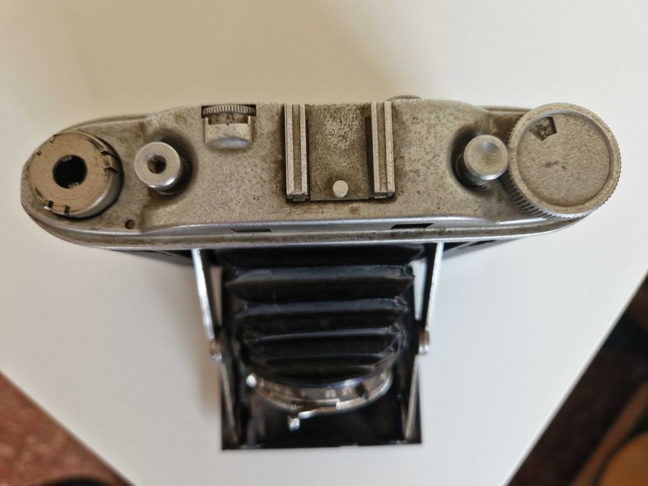 Продавам старинни фотоапарати