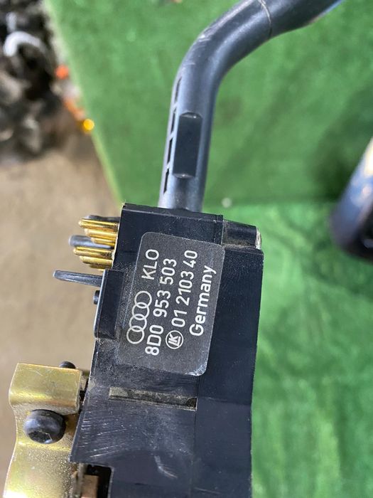 Гитара Ауди 100 С4