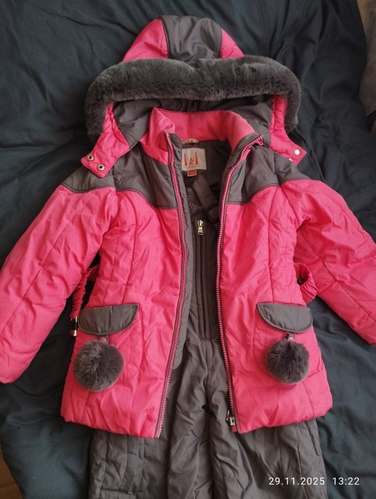 Продам комбинезон на девочку