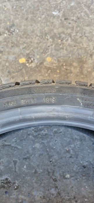 4 anvelope iarna Continental 265/30/20.Pretul este pe bucata.