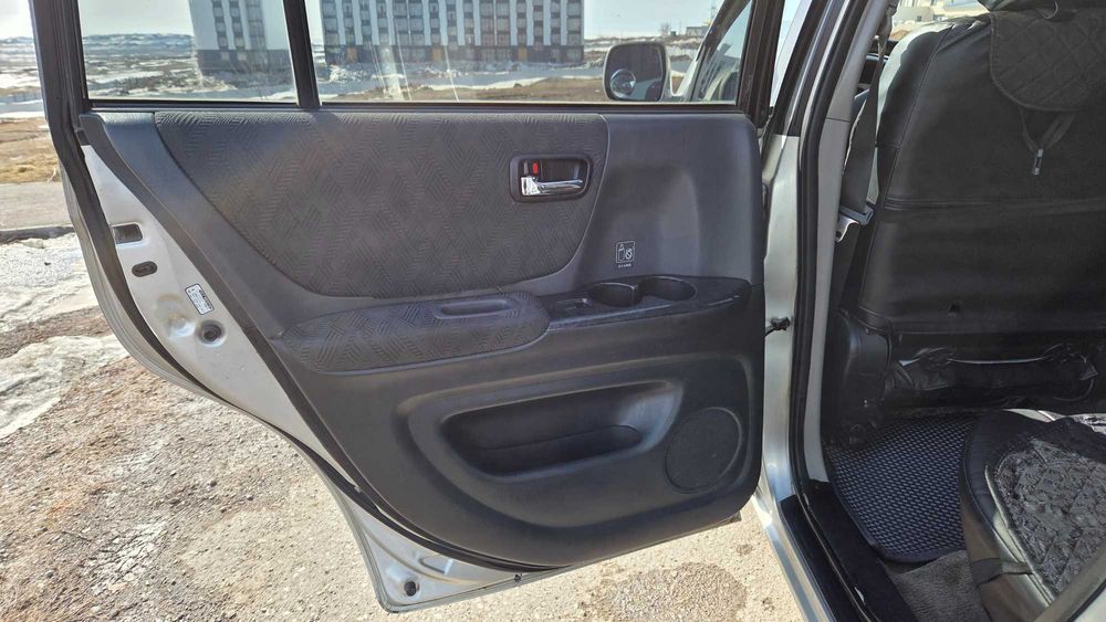 Toyota Highlander 2002 г.