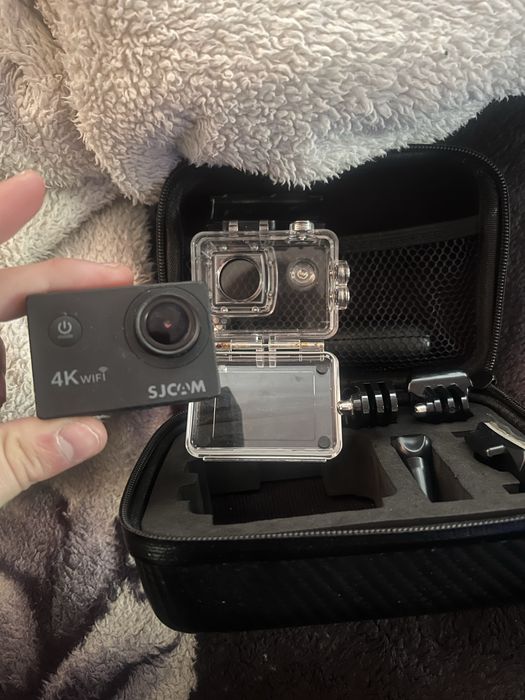 Продам экшен камеру на мото шлем