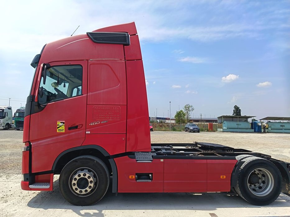 Cap 2 tractor Volvo FH 460 identice