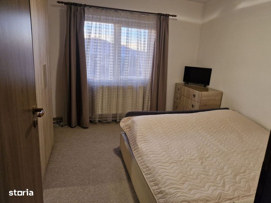 Apartament 3 camere, etaj 4, Ghimbav — fotografia 1