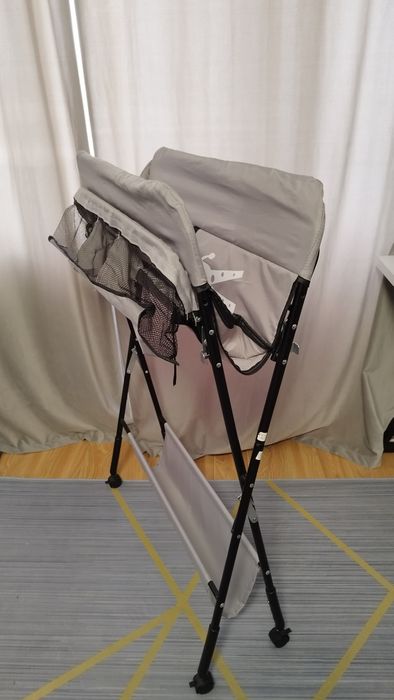 Пеленальный столик