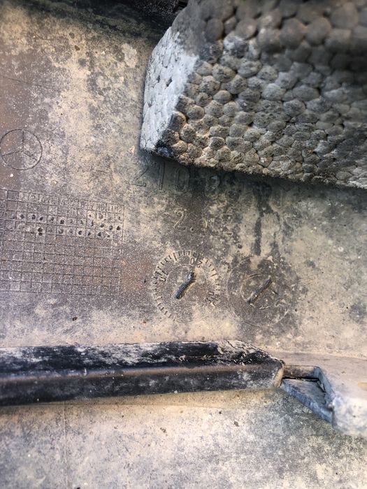 Передний бампер на w 210 мерседес