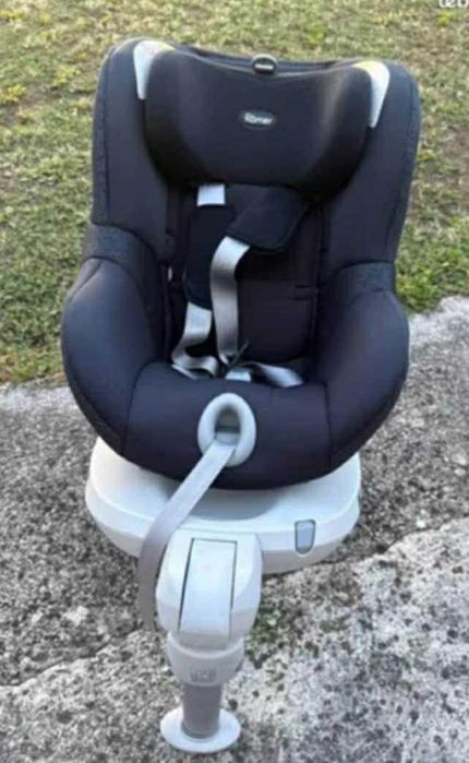 Vând scaun auto Britax Romer