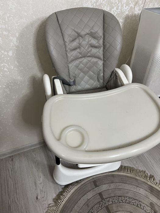 Складной детский стульчик для кормления