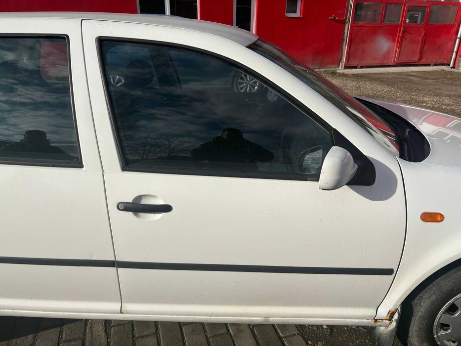 usa dreapta fata volkswagen golf4 alb
